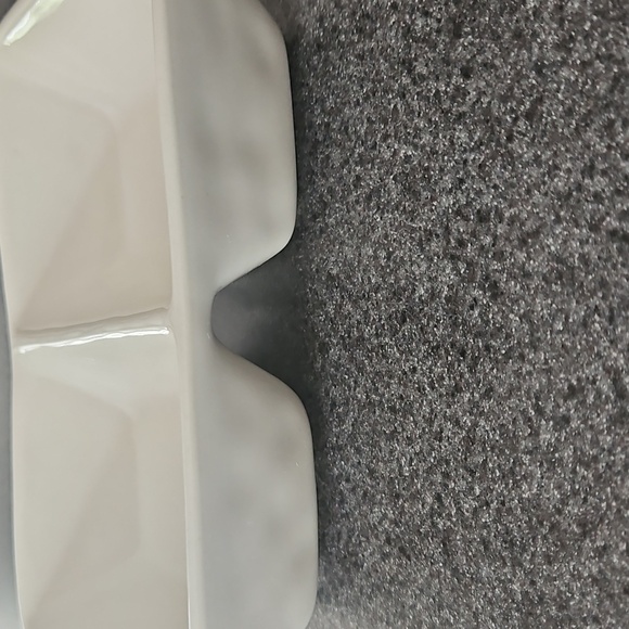 Rae Dunn “YOU’RE PRETTY” White Ceramic Divided Trinket Dish - Picture 4 of 7